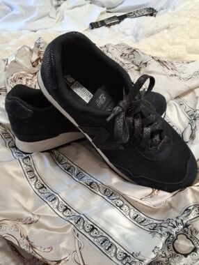 New Balance Women's Black Athletic Sneakers with Glitter Laces